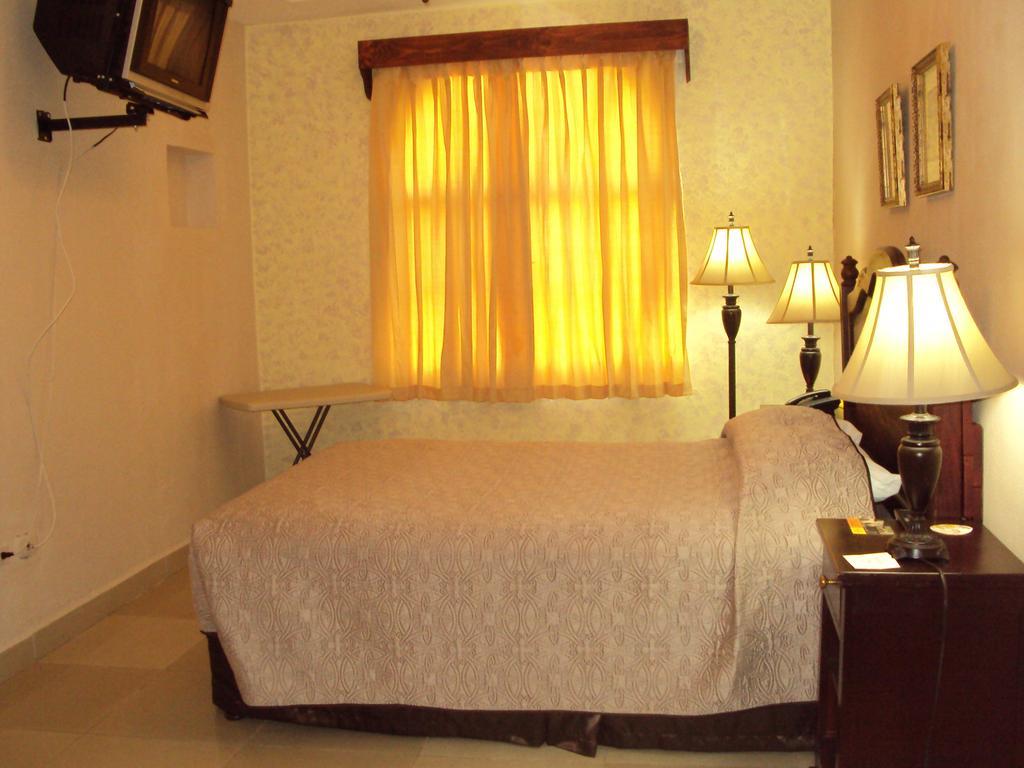 מנאגווה Hotel Aloha מראה חיצוני תמונה